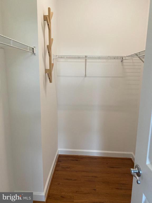 Building Photo - 820 Belmont Bay Dr