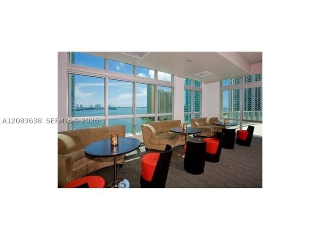 Building Photo - 300 S Biscayne Blvd