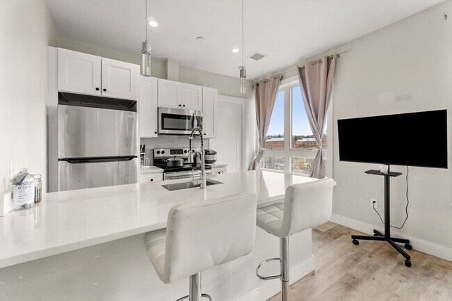 Building Photo - 1457 Tremont St