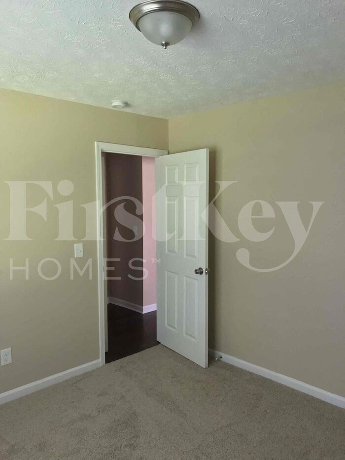 Building Photo - 2904 Cheney St