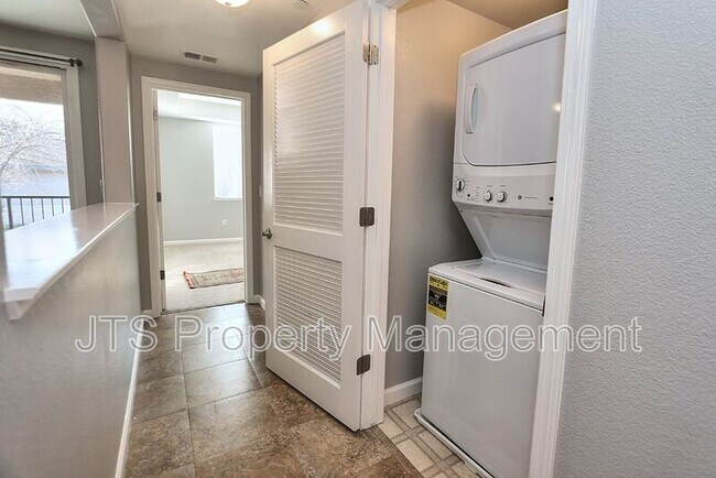 Building Photo - 12400 Fair Oaks Blvd