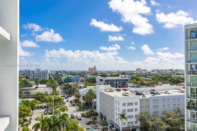 Building Photo - 1000 West Ave