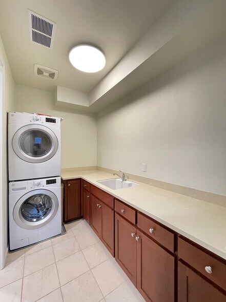 Building Photo - 4063 Dobbins Loop