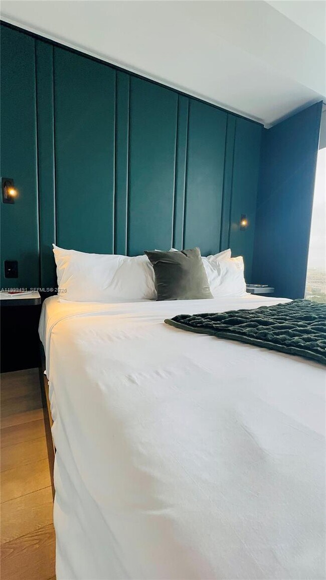 Building Photo - 20 NE 11th St