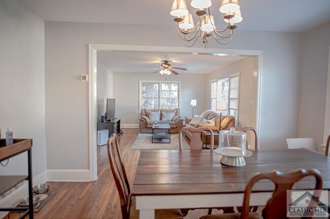 Building Photo - 129 Westover Dr