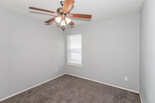 Building Photo - 20735 Dewberry Creek Ln