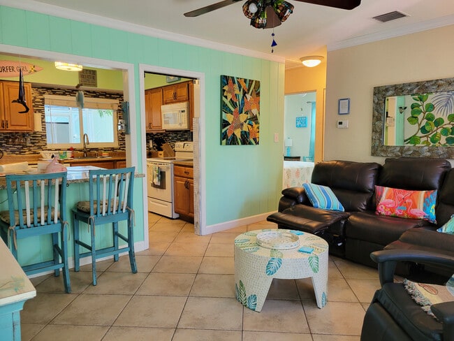 Building Photo - 814 67th St S