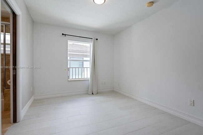 Building Photo - 5740 SW 59th Pl