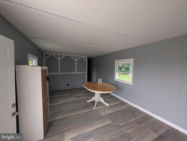 Building Photo - 129 Santilli Rd