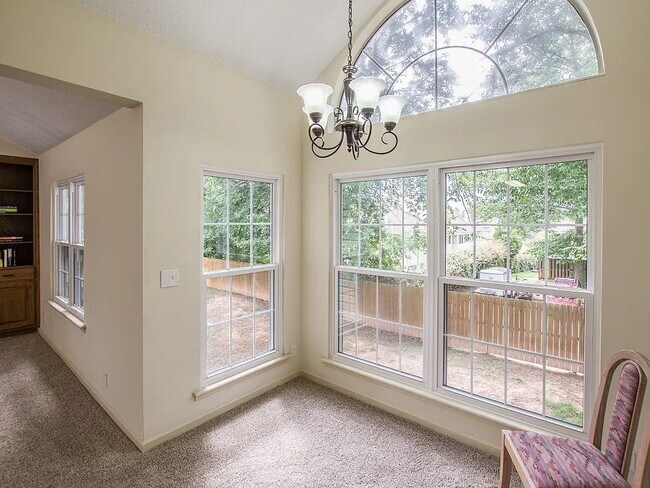 Building Photo - 1014 Stones Throw Dr NW