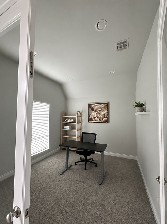Building Photo - 13603 Nueces Basin Ct
