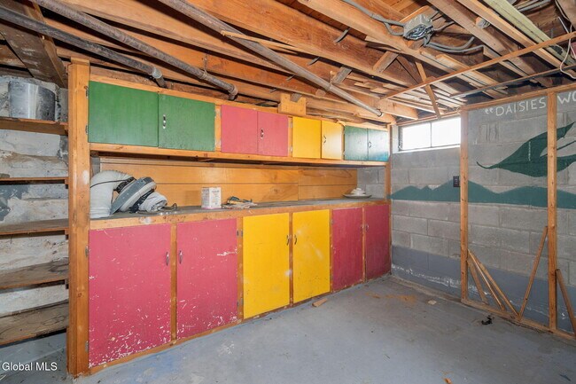 Building Photo - 232 Main St