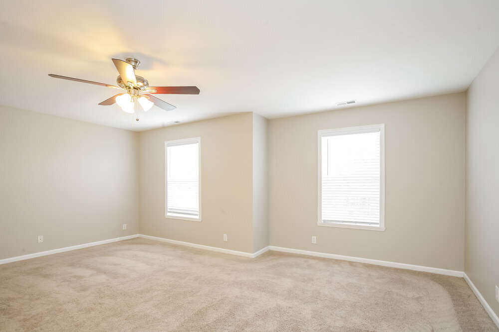 Building Photo - 8538 Baypointe Dr