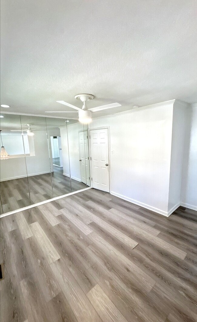 Building Photo - 1278 Roth Hill Dr