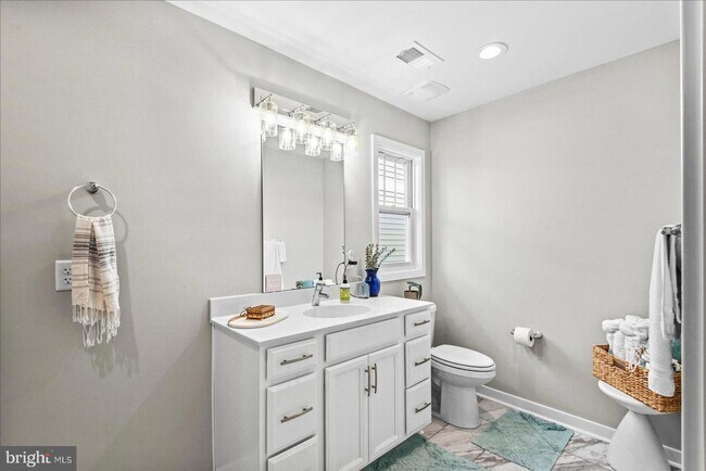 Building Photo - Newly Built Modern Home for Rent in Charming Colonial Beach – with Pool Access Included!