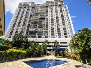 Building Photo - d022g