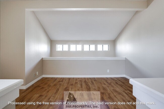 Building Photo - Welcome to this stunning 2-bedroom+loft, l...