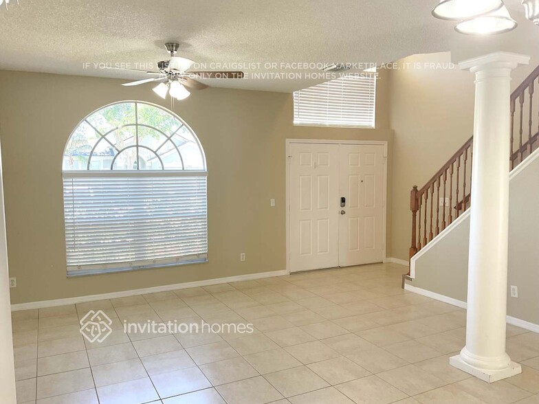 Building Photo - 11429 Village Brook Dr