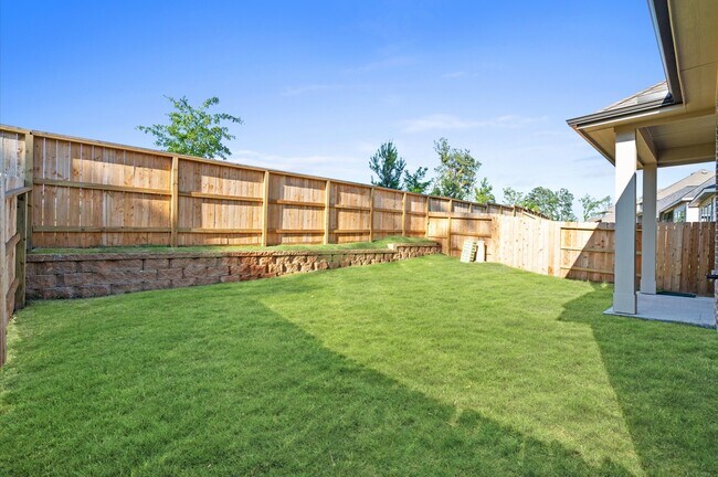 Building Photo - 325 Mallorn Ln