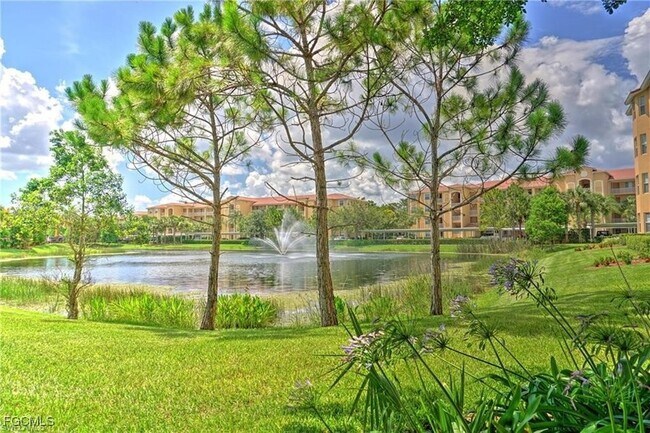 Building Photo - 8270 Pathfinder Loop