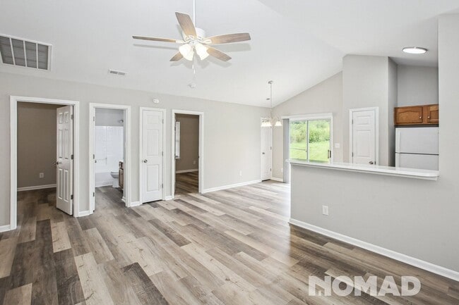 Building Photo - Charming 3BR House in Charlotte