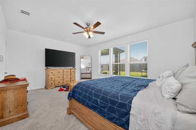 Building Photo - 21624 Elmheart Dr