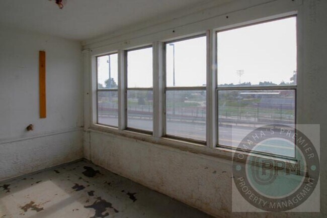 Building Photo - 2114 L St
