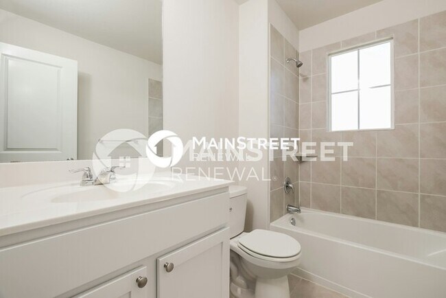 Building Photo - 4 Bedroom Pet-Friendly Home in SAINT HEDWI...