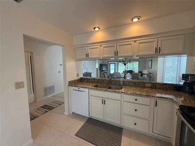 Building Photo - 3102 Windrush Bourne
