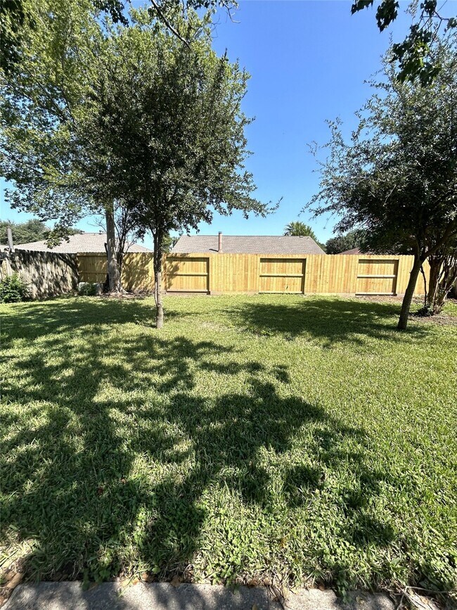 Building Photo - 2715 Spring Canyon Ct