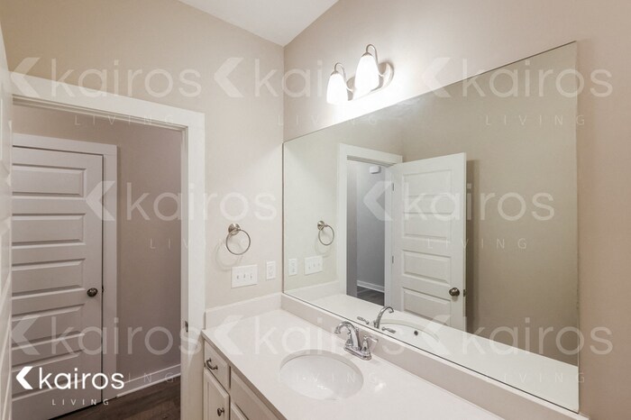 Building Photo - 11530 Crimson Ridge Rd