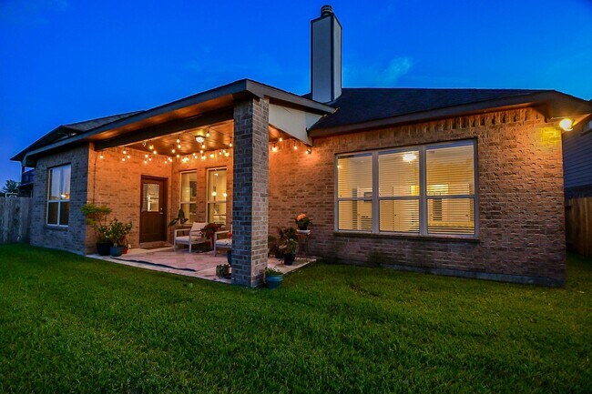 Building Photo - 13815 Wixford Trail