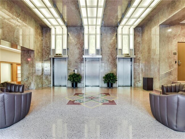 Building Photo - 710 Colorado St