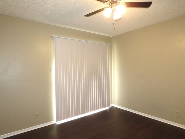 Building Photo - Near UT Tyler! 2 Bedroom, 2 Bath Duplex w/Garage