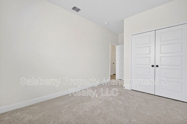 Building Photo - 125 Gallegos Dr