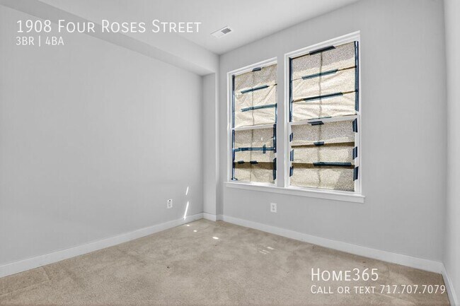 Building Photo - 1908 Four Roses St