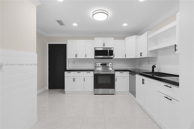 Building Photo - 9021 SW 178th Terrace
