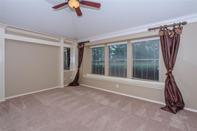 Building Photo - 7718 Trophy Pl Dr