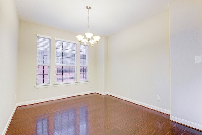 Building Photo - 22530 Cutter Mill Dr