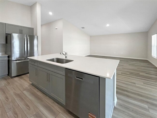 Building Photo - 2060 Stillview Pass