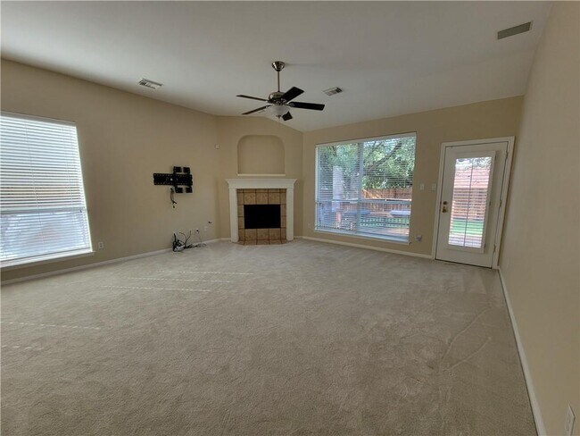 Building Photo - 1411 Hunter Ace Way