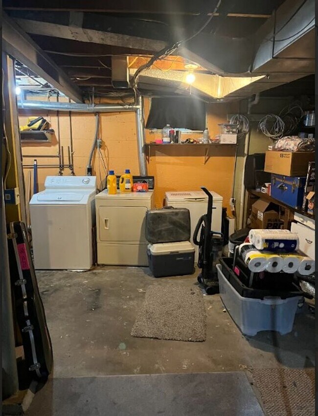 Building Photo - 1750 Vermont St