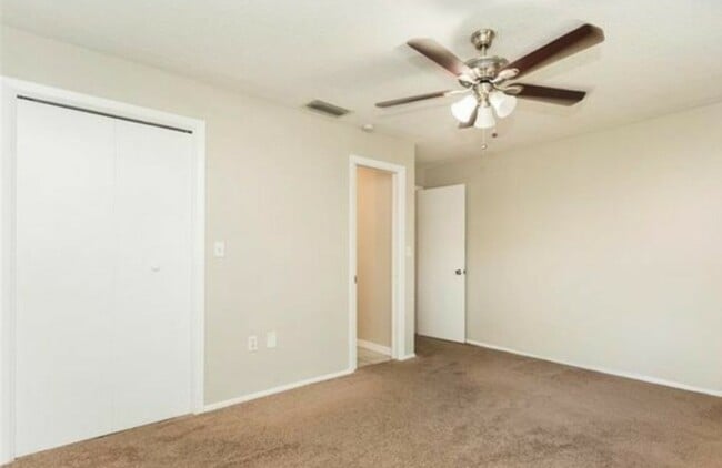 Building Photo - 2186 Greenbriar Blvd