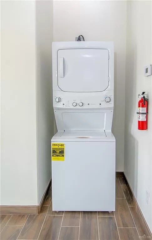 Building Photo - 3012 W Sandlewood St