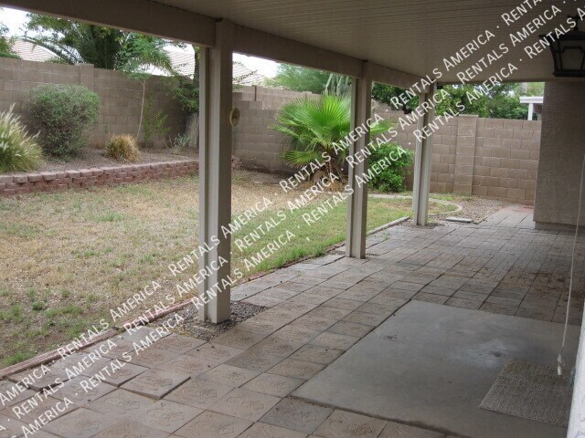 Building Photo - 30740 Maple Chase Dr