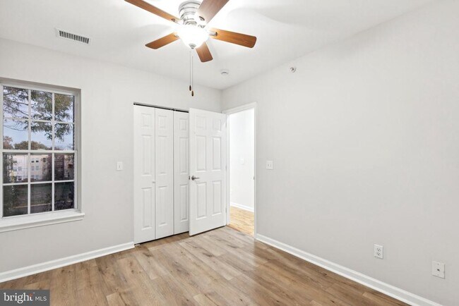 Building Photo - 1931 N Uber St