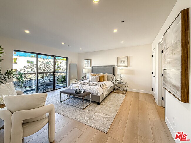 Building Photo - 1133 5th St