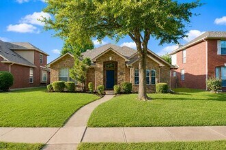 Building Photo - 10701 Nashville Dr