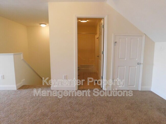 Building Photo - 20 Enchanted View Cir