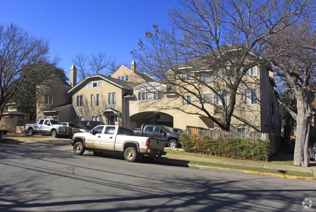 Building Photo - 1900 San Gabriel St